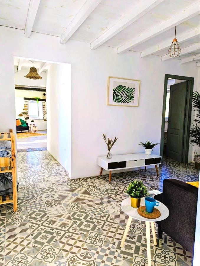 Cozy 3 Bedroom Home - Close To Beach Луриня Екстериор снимка